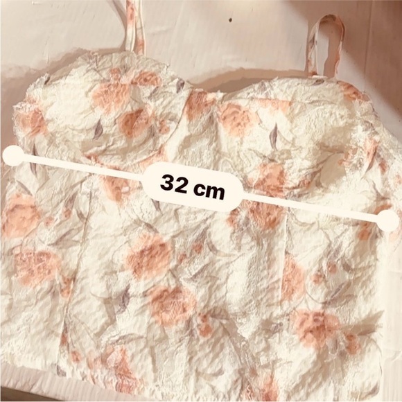 Mutu Floral Spaghetti Strap top size small - Picture 5 of 8